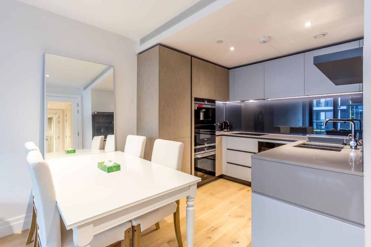 Stylish 2 Bed Flats Near Us Embassy * Londra
